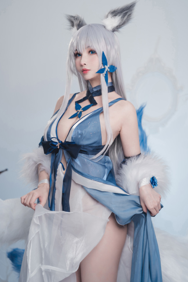 rioko凉凉子的信浓礼服cosplay惊艳之作[32P/203MB]