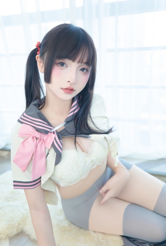 神楽坂真冬《放课后的秘密》校园制服cosplay写真集：清纯学妹的课后时光 [75P2V-379MB]