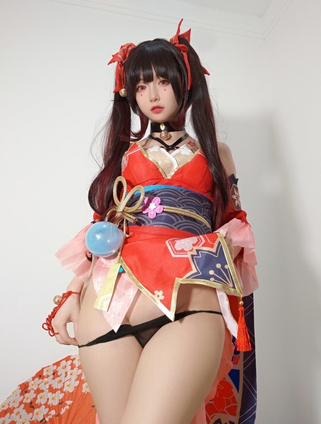 迷之呆梨（发条少女）花火cosplay全解析：元气少女的夏日祭典盛宴[66P3V-631MB]