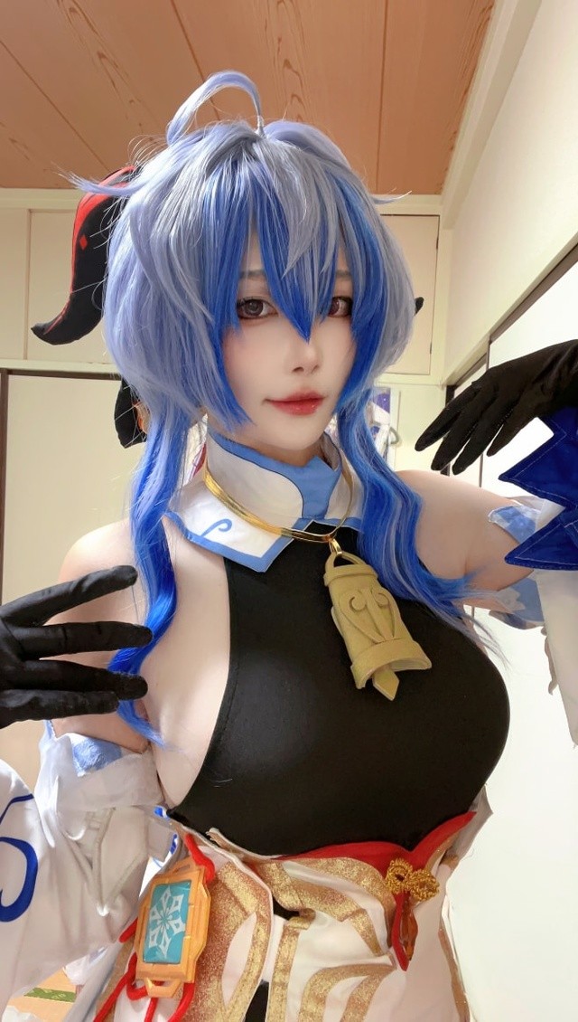 Dakki伊《原神甘雨》国风cosplay全解析！清冷仙气与暗黑魅惑双面演绎 [26P2V-850MB]