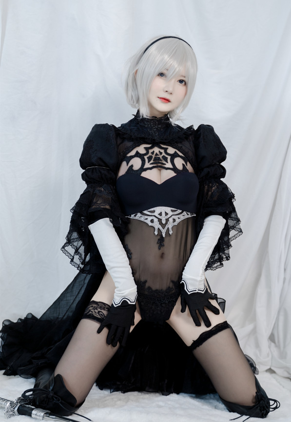 51酱的cosplay世界：NO.006 靡烟 [35P-67MB]